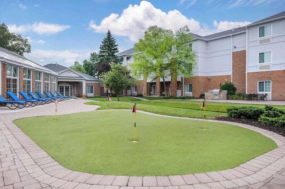 Play a quick round on the on-site putting green.