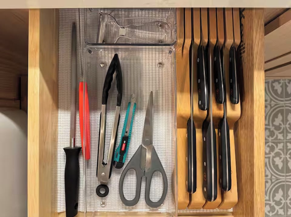 Knives provided
