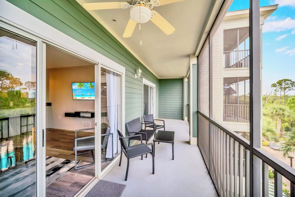 Private Screened In Patio with Pool Views