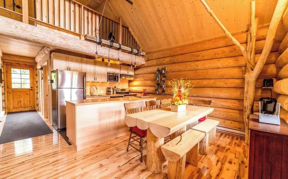 Cuisine tout équipée (rez-de-chaussée)