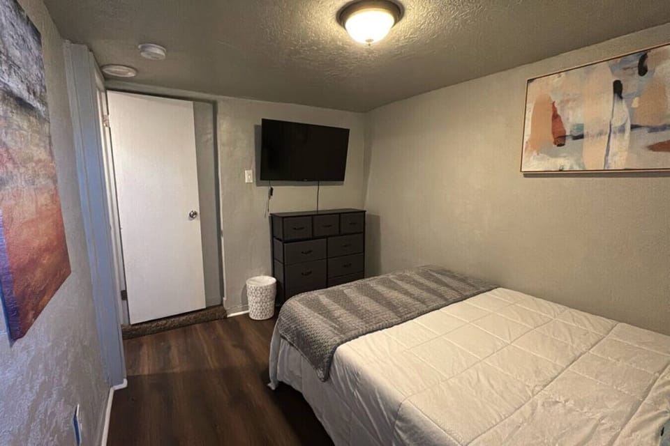 King Bed with TV