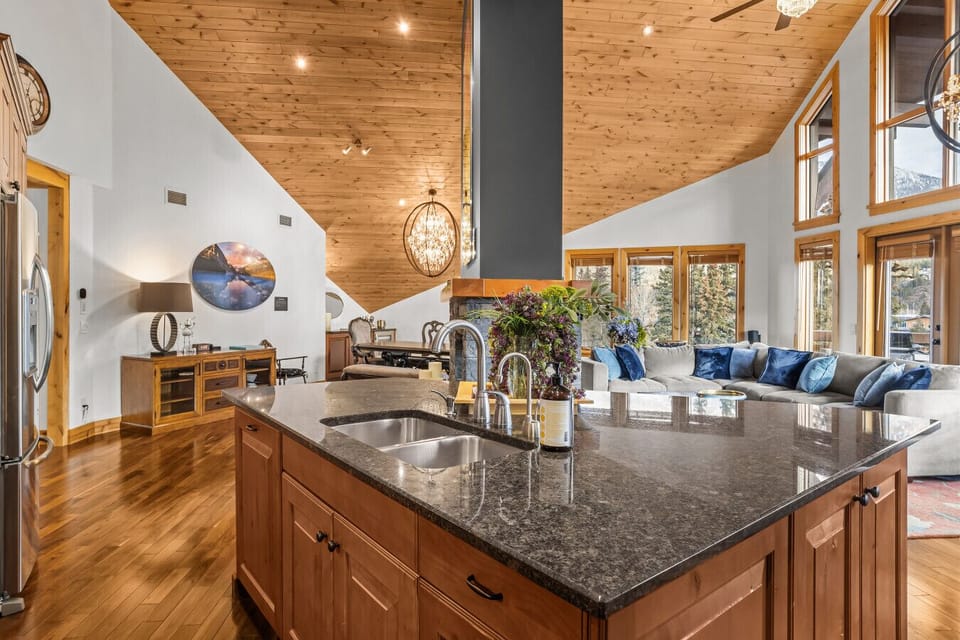 Entertainer’s island overlooking the great room—everyone stays connected