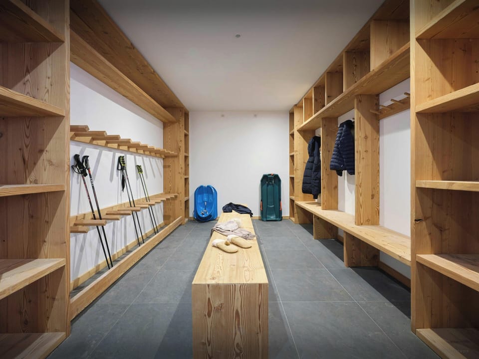 Ski room