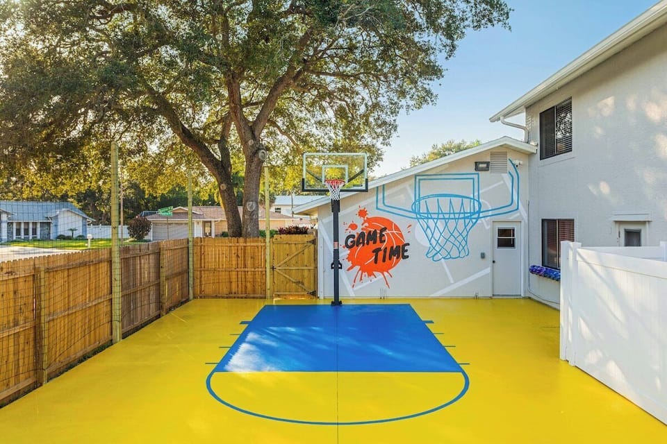 Sport court