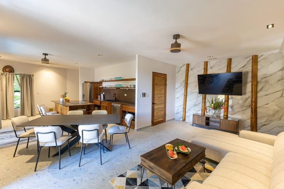 Dos Olas  Ocean-Inspired Luxury Villa (3028)