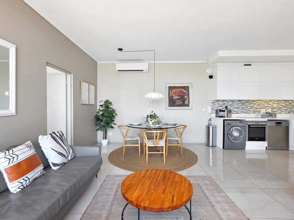 Stadium View 2-Bed in Greenpoint with Pool (36429)