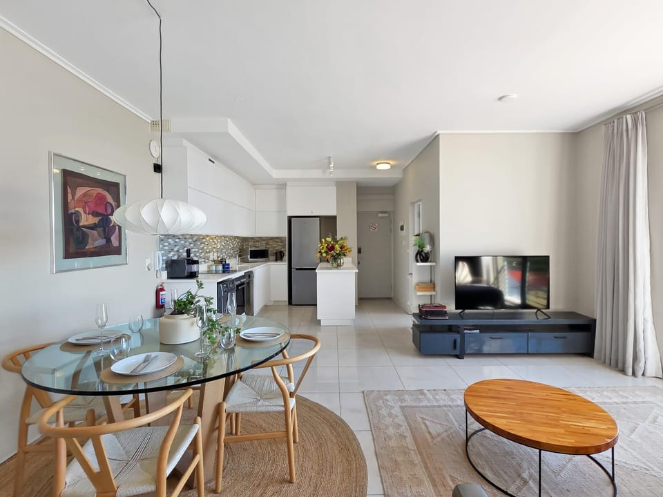 Stadium View 2-Bed in Greenpoint with Pool (36433)