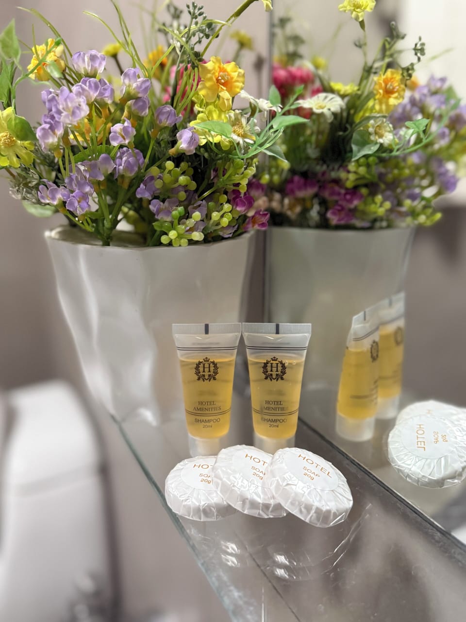 Bathroom amenities