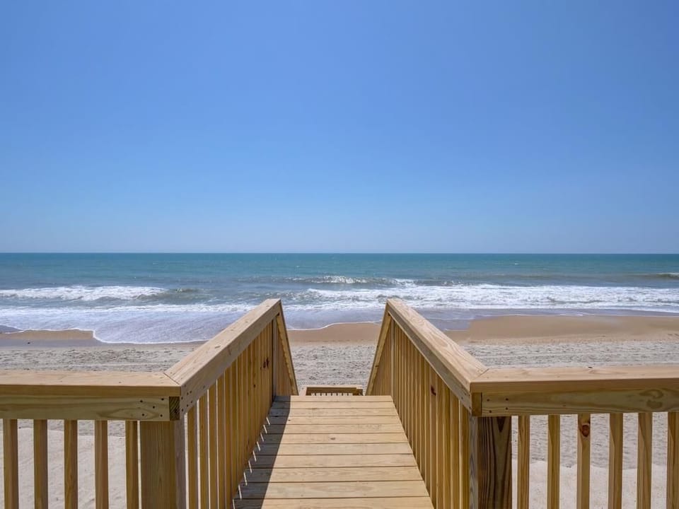 Private Beach Access off Sun Deck