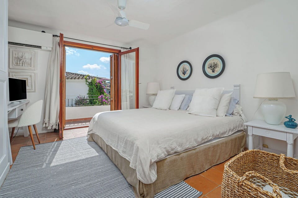 Furniture, Bed, Bedroom, Interior Design, Floor, Wood, Flooring, Bed Sheet, Bedding, Linens