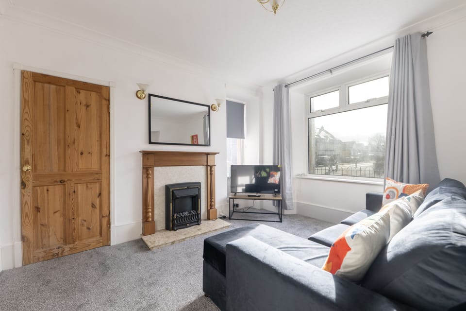 Living Room / Lounge