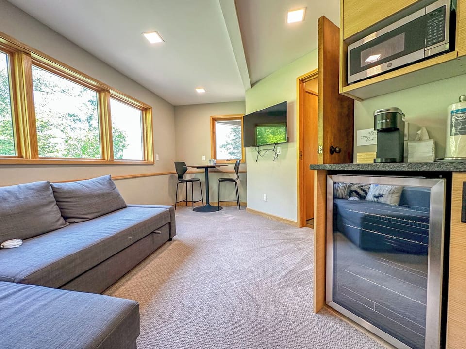 Lower level living space