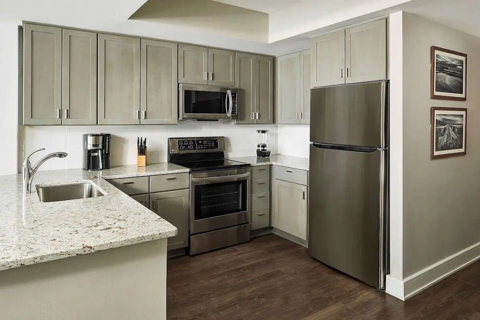 Cook with ease in a sleek, fully equipped kitchen.