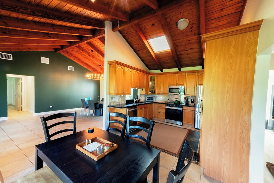 Kitchen/Dining