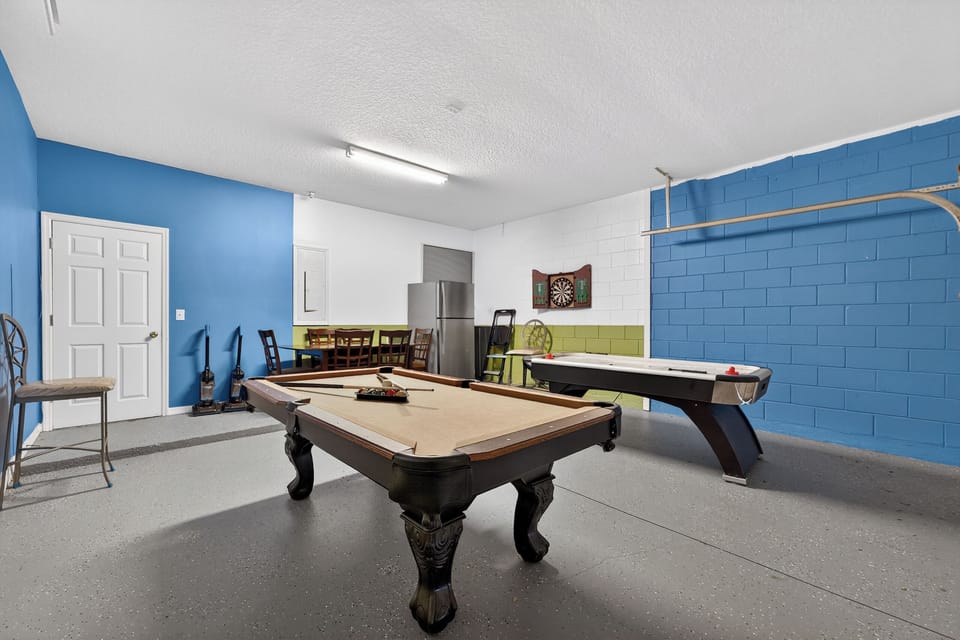 Enjoy hours of fun with a pool table and air hockey, perfect for friendly competition and entertainment for all ages.