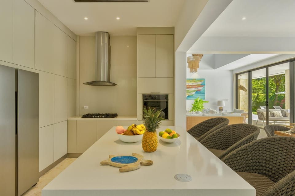 Hacienda A91 - Elegant Tropical Retreat (7620)