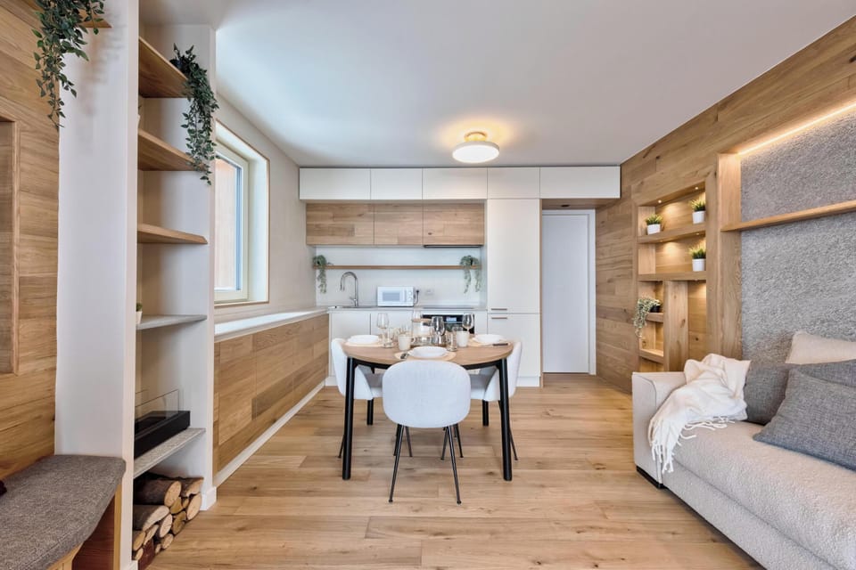 Kitchen and dining area