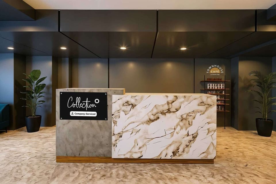 Entrance / Reception