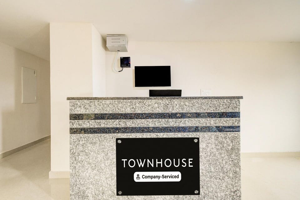 Entrance / Reception
