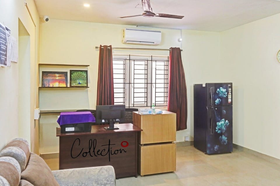 Entrance / Reception