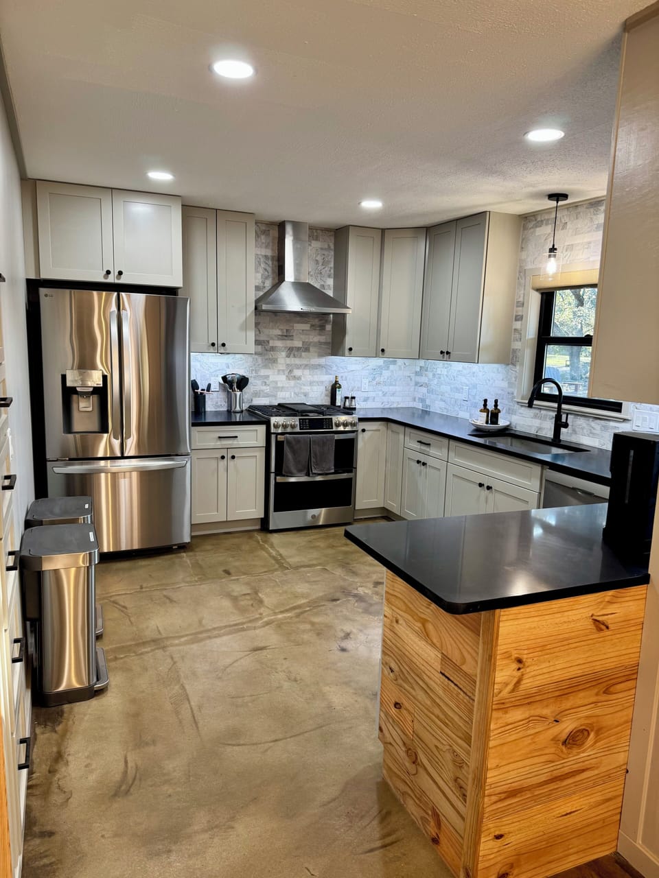 Fully stocked kitchen with everything you need other than food.
