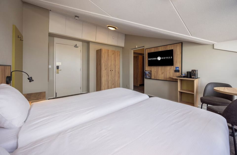 Settle in with plenty of space for luggage and lounging.