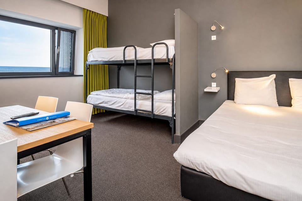 Stretch out and sleep easy with bunks for extra guests.