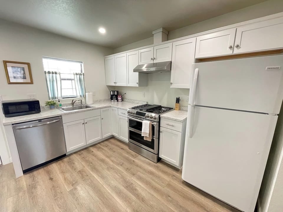 Full-size kitchen for all your cooking needs.