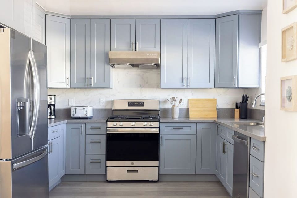 Cook, create, and dine in with a fully equipped kitchen at your fingertips.