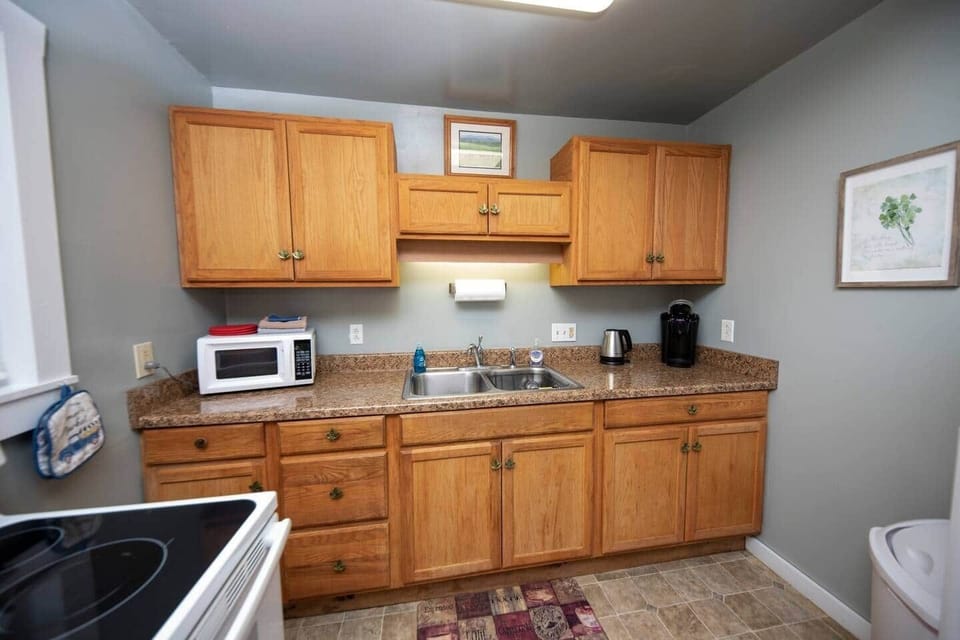 fully equipped kitchen with everything needed to prepare meals for dining in