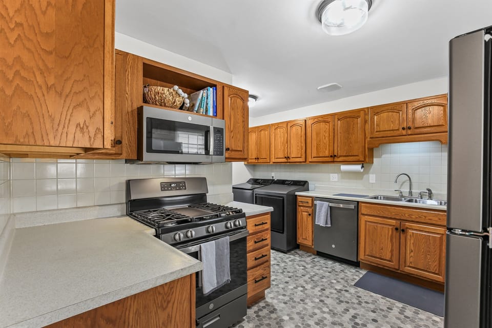 Full Kitchen