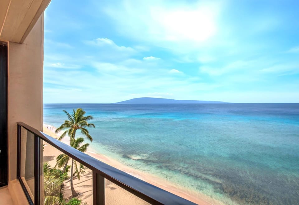 Enjoy golden coastlines and tranquil surf just steps from your stay MAH-719