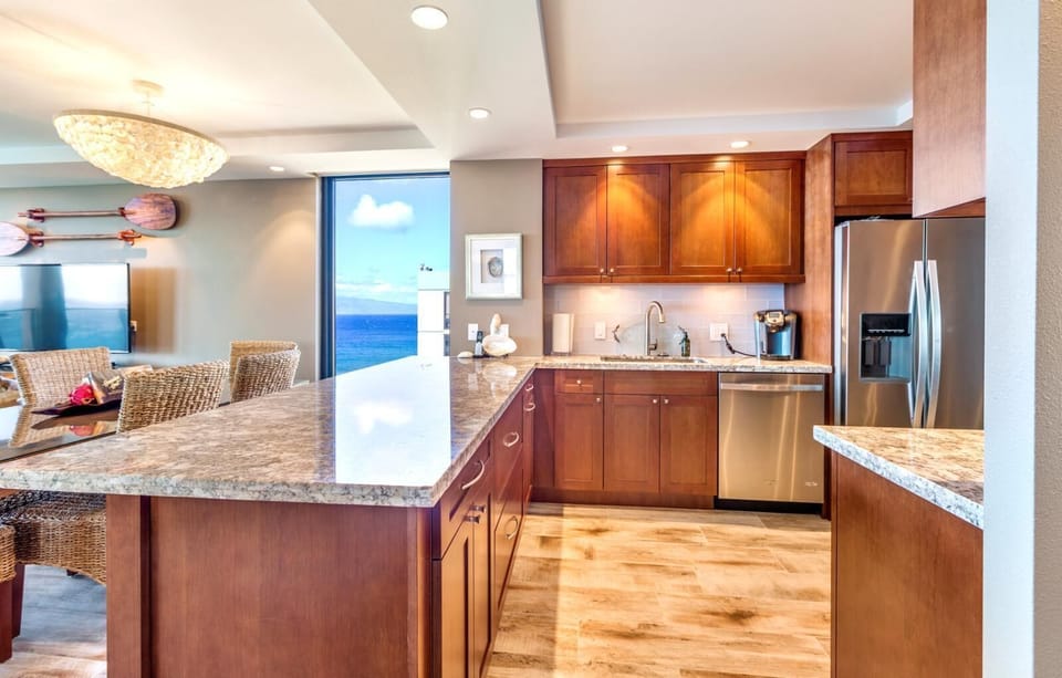 From grain-kissed floors to light-laced ceilings, the entire space breathes with the rhythm of refined coastal life MAH-1211