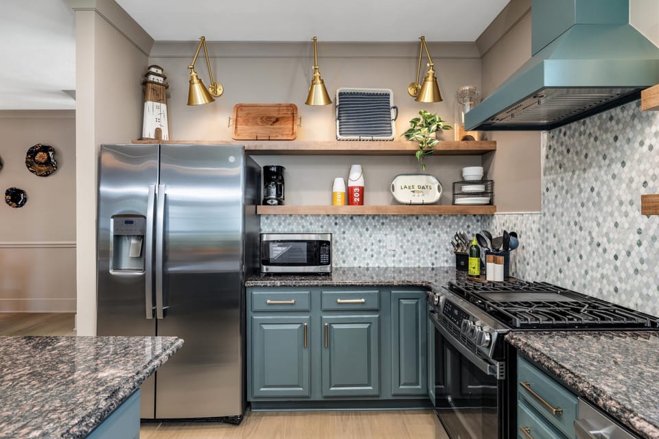 The trays and beverage dispenser are for your use! Not just decorations!