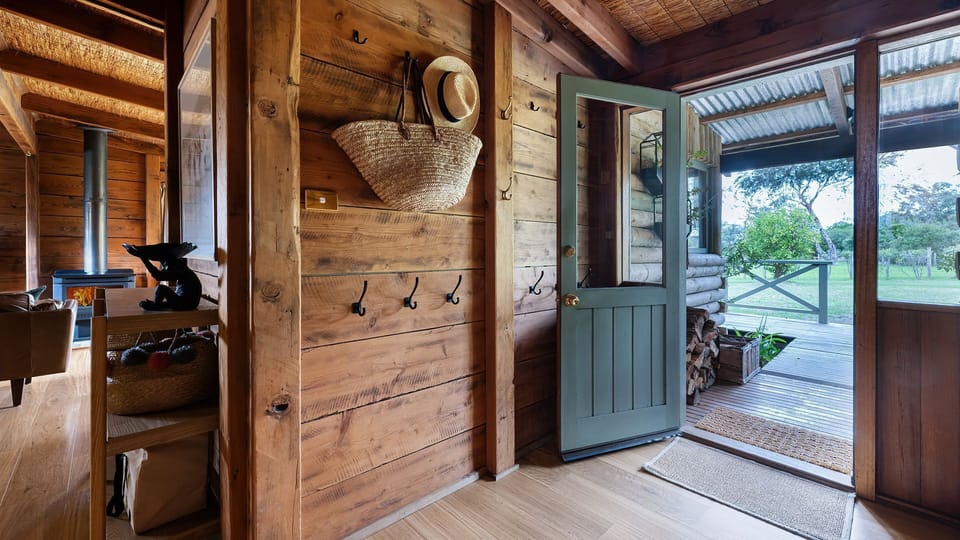 Enter this peaceful haven and relax by the Coonara fireplace after exploring the peninsula.
