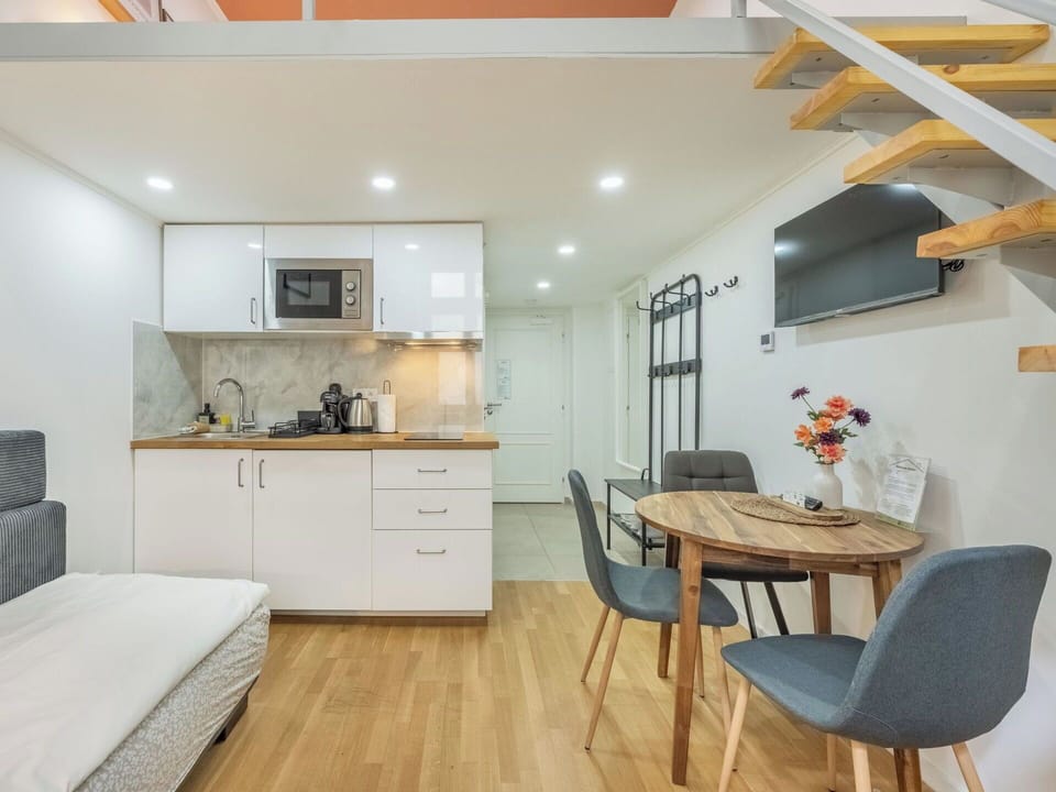 Interior Design, Furniture, Flooring, Floor, Wood, Room, Ceiling, Wood Flooring, Apartment