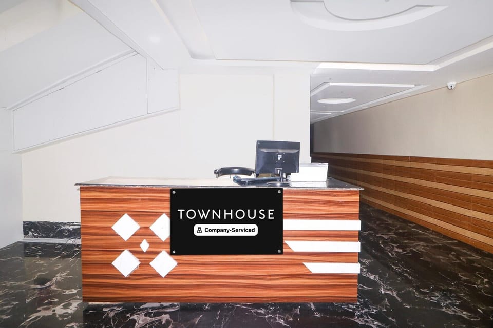 Entrance / Reception