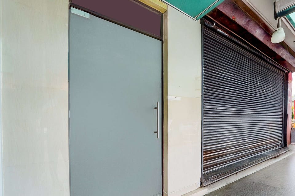 Entrance / Reception