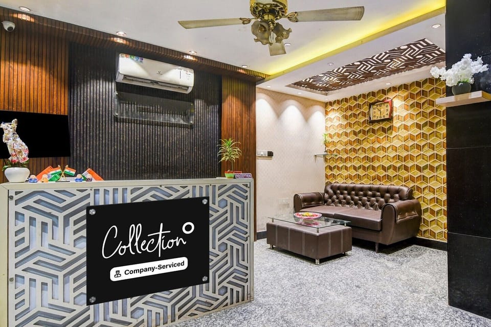 Entrance / Reception