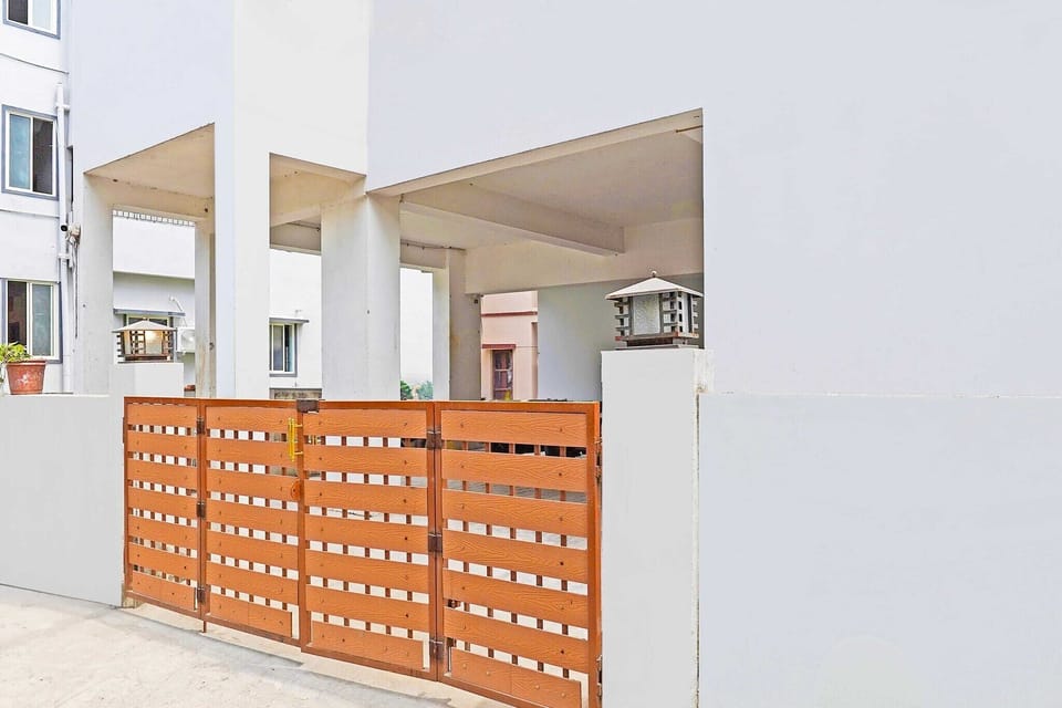 Entrance / Reception