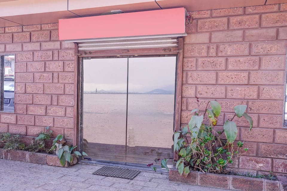 Entrance / Reception