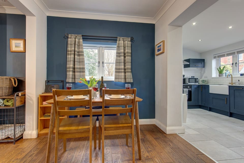 Ground floor: Dining area