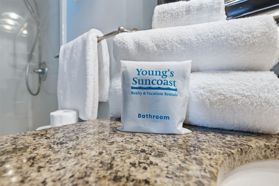 Boardwalk 587 Bathroom Amenities