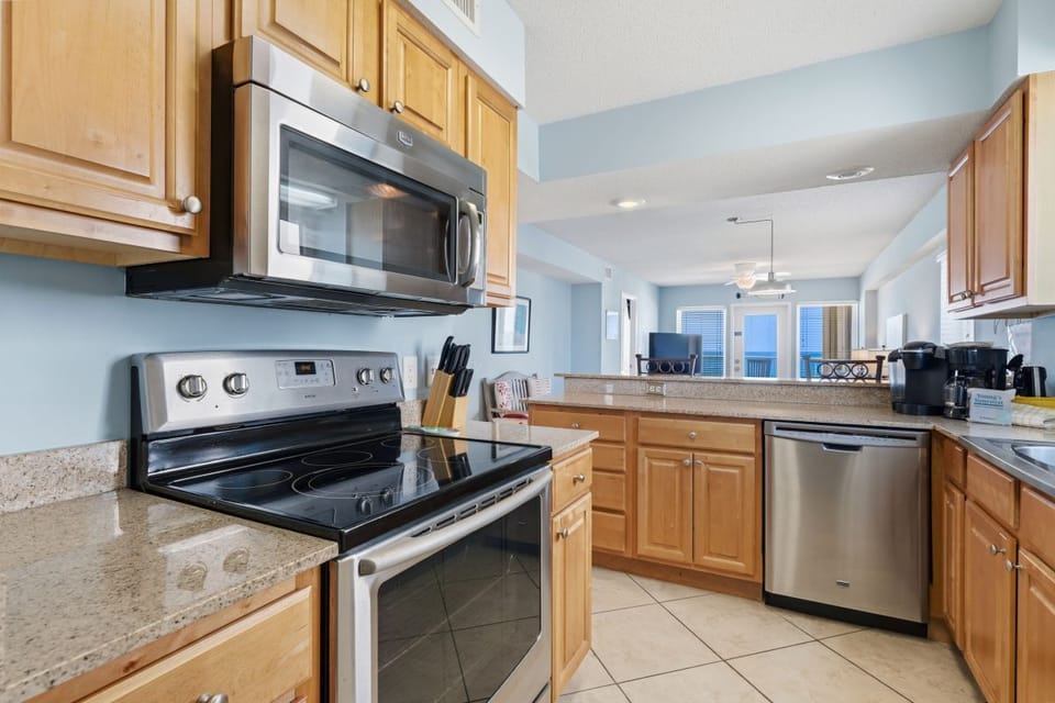 Boardwalk 587 Kitchen