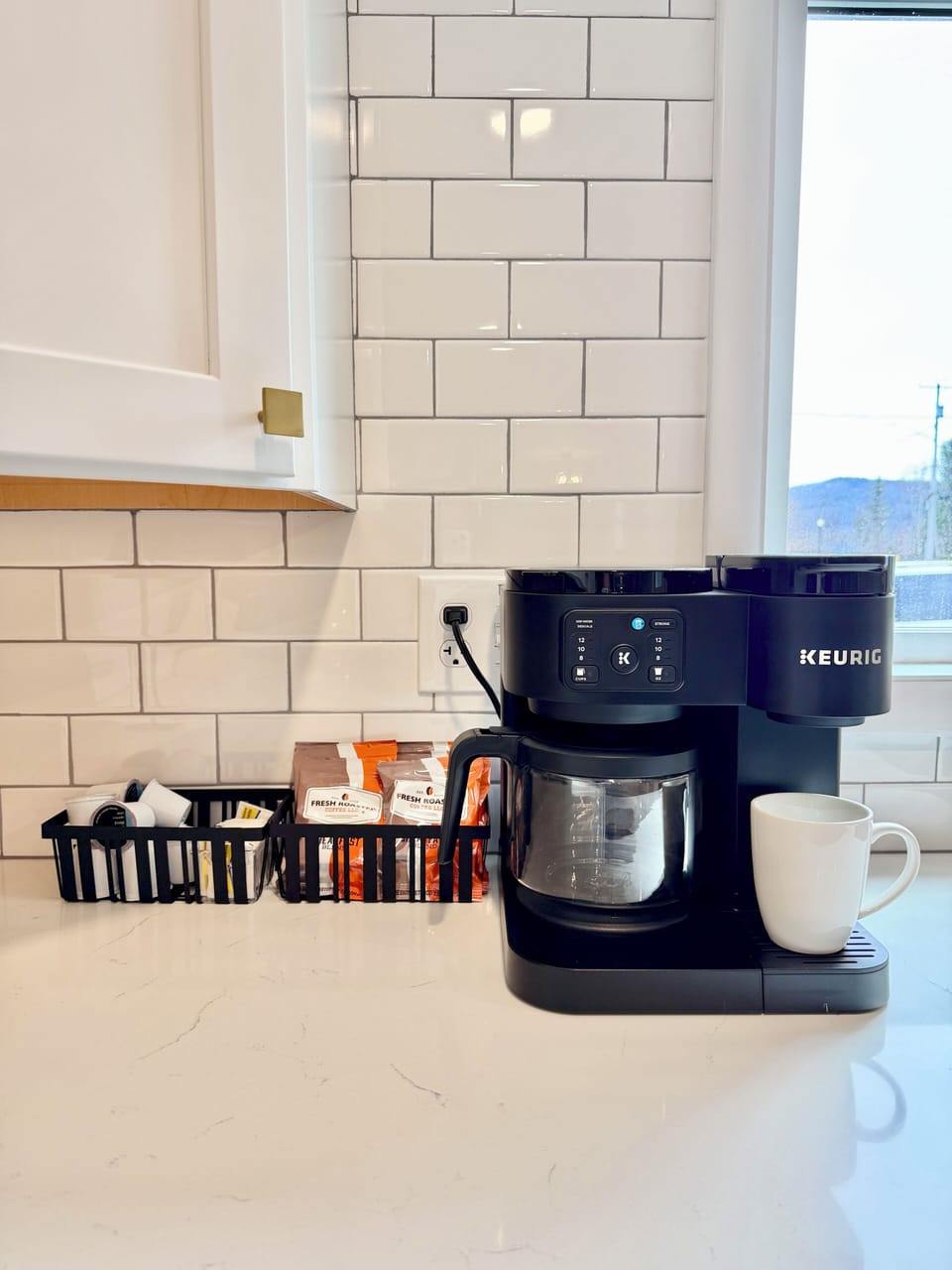 Drip and K-cup coffee ready for early game mornings ☕