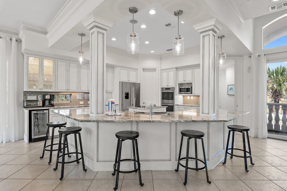 Large kitchen island with plenty of seating
