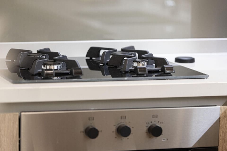 Sleek, easy-to-use gas cooktop for guests who love to cook.