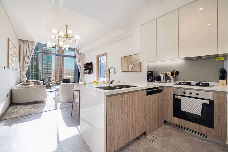 once you’ve finished on what you need to do, please make sure you collect your suitcases before 3pm before our next guests”   make this more polite  Create a message for the guest via Airbnb aircover. that after much review it was found the damage on the 