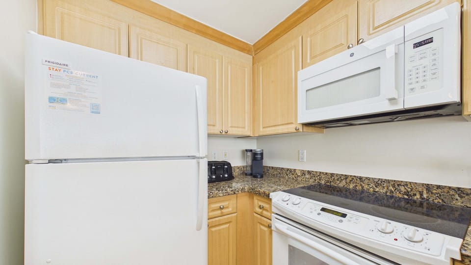 Fully equipped kitchen with all the cooking essentials for your stay