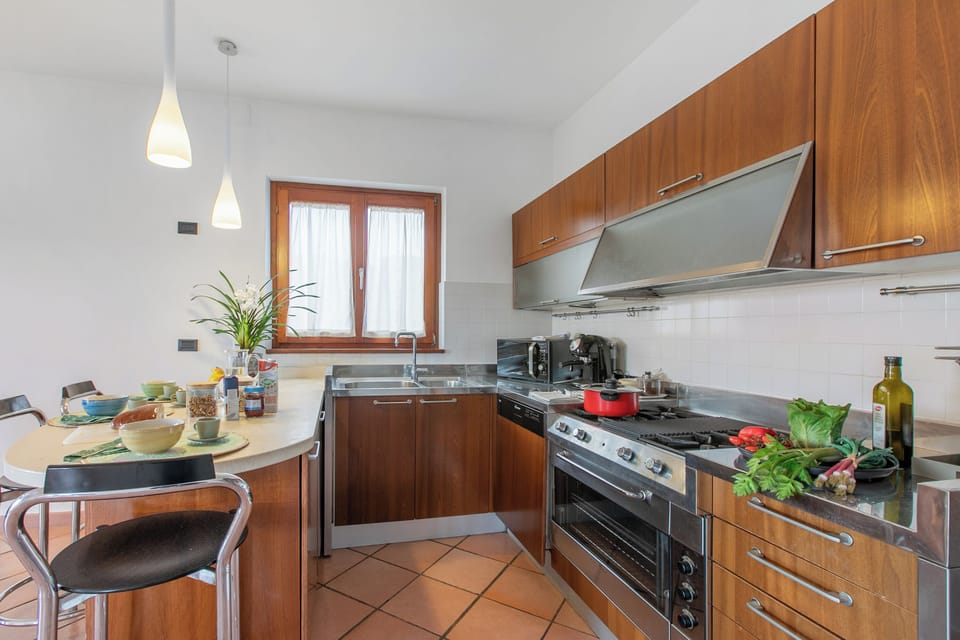 Kitchen and dining area